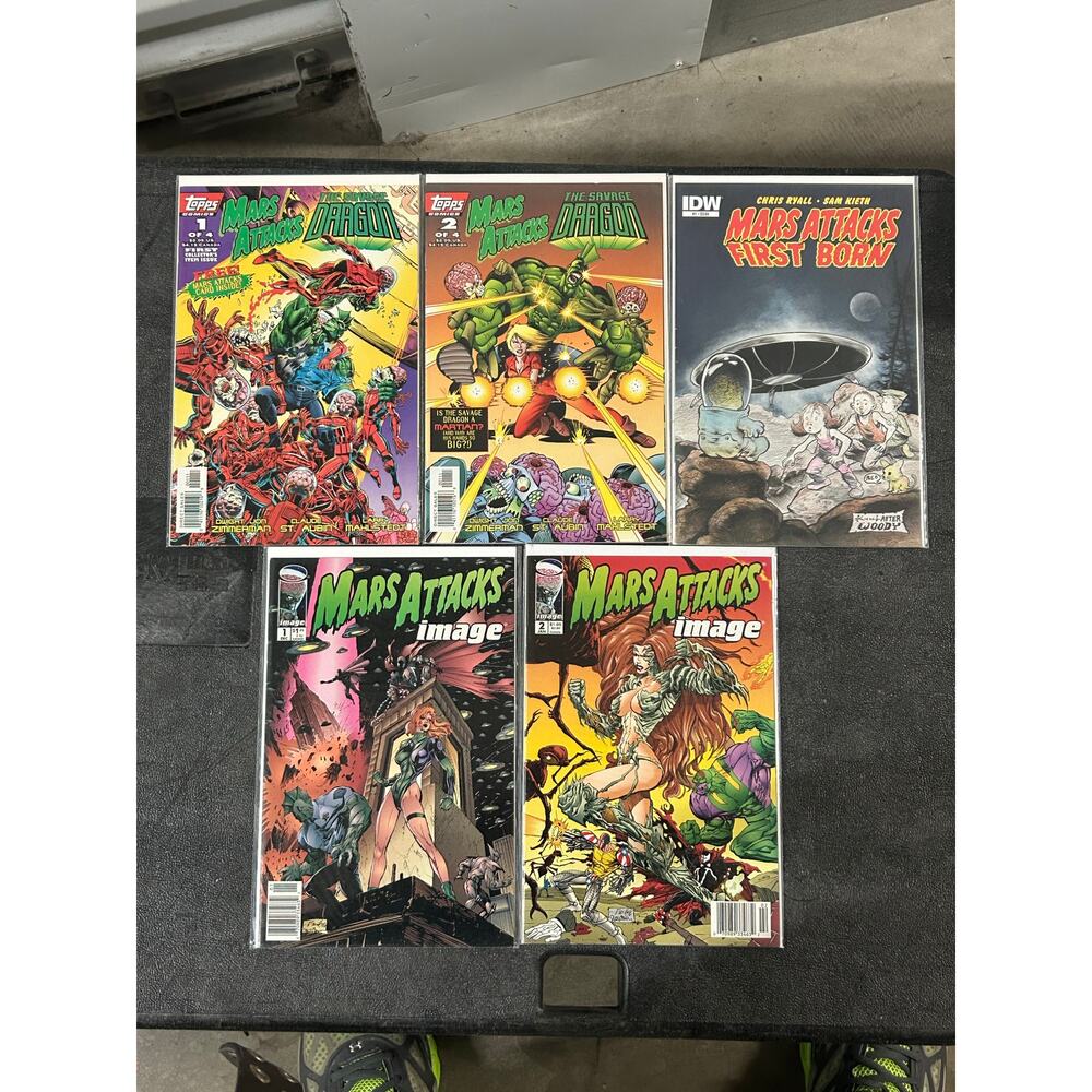Mars Attacks The Savage Dragon, First Born, Image (1996 - 2014 Topps, Image, IDW
